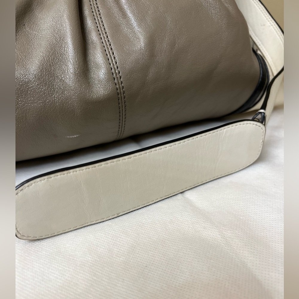 Coach Ashley Taupe and Cream Leather Shoulder Bag - Picture 8 of 14